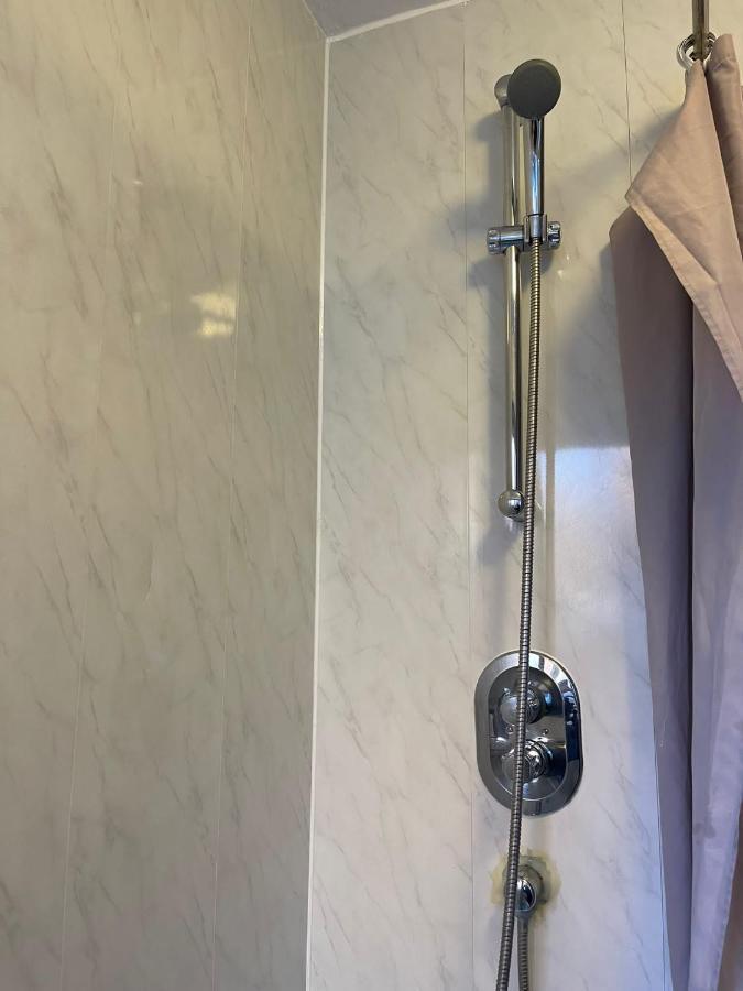 Beautiful Private Rooms In London Central Willesden Green Екстериор снимка