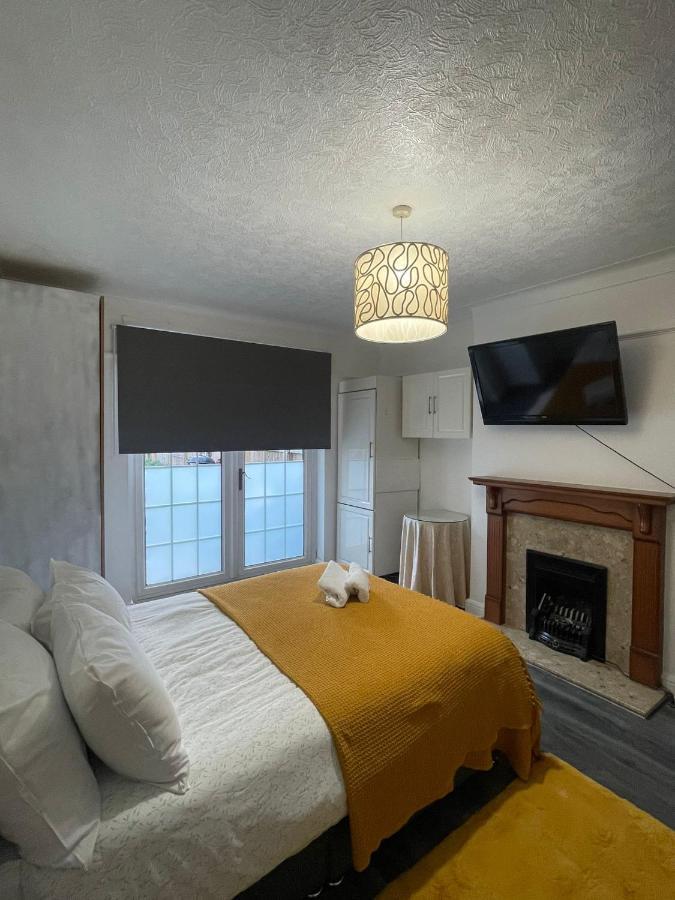 Beautiful Private Rooms In London Central Willesden Green Екстериор снимка
