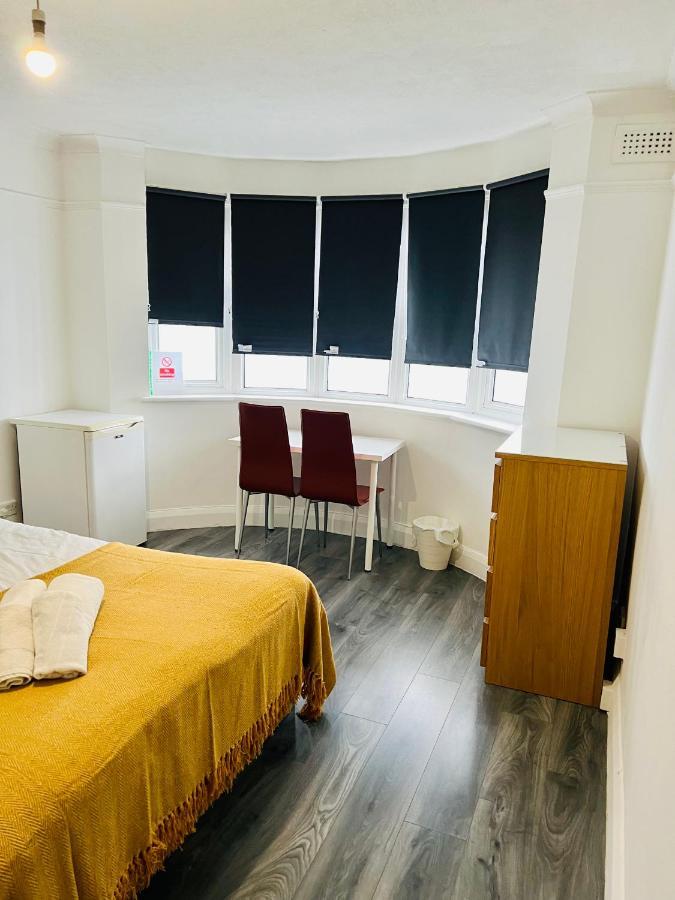 Beautiful Private Rooms In London Central Willesden Green Екстериор снимка