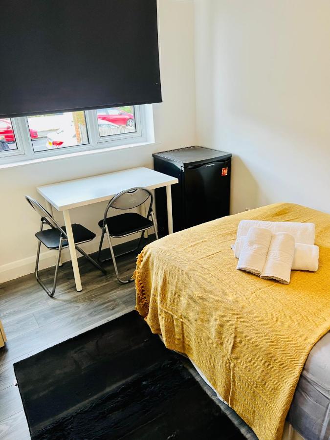 Beautiful Private Rooms In London Central Willesden Green Екстериор снимка